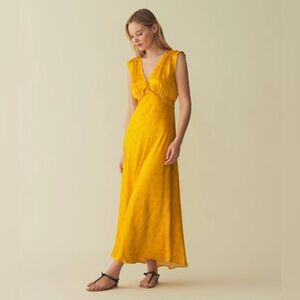 NWT Doen Tahlia Dress Flowering Meadow Size Medium